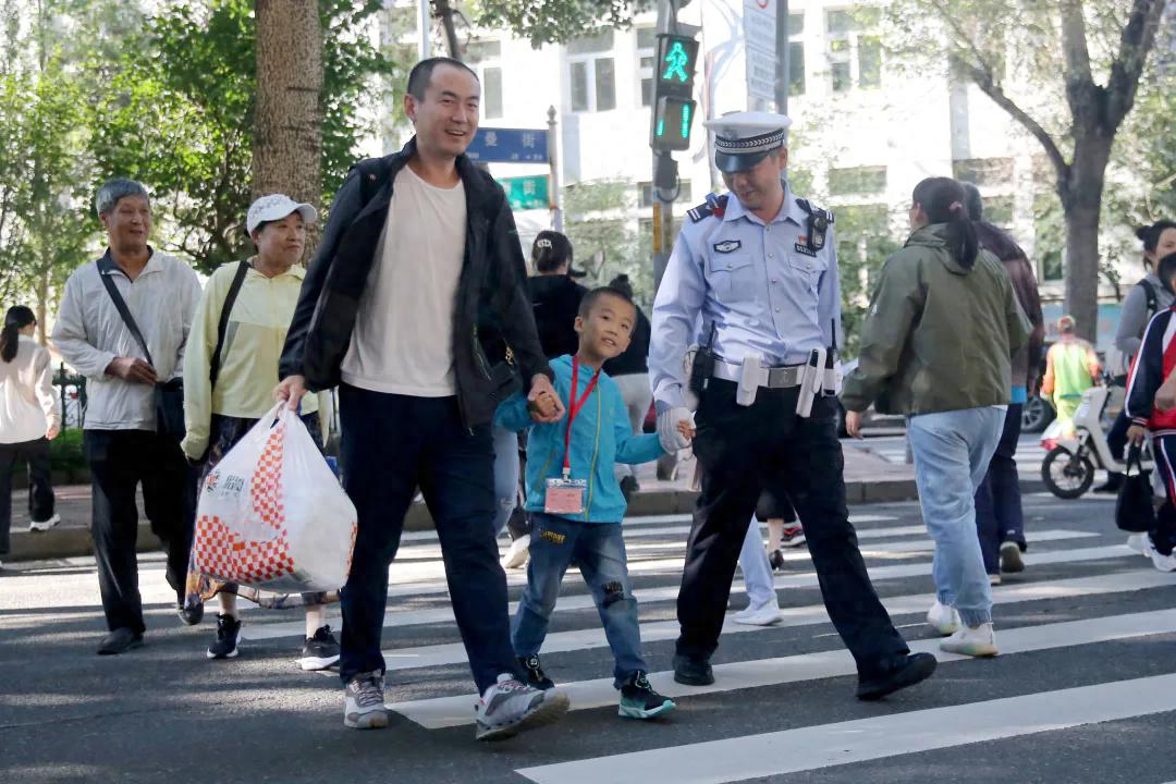 端午假期停車指南_出行提示_兒童節(jié)交通疏導(dǎo)