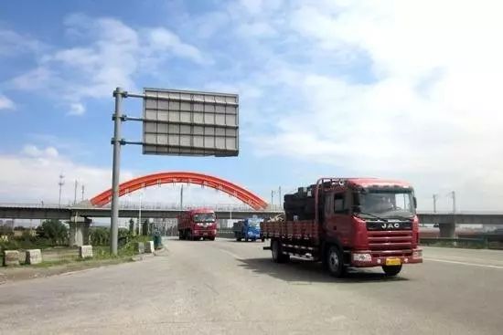 限行_國Ⅲ排放標準柴油載貨汽車限行_北京貨車限行措施