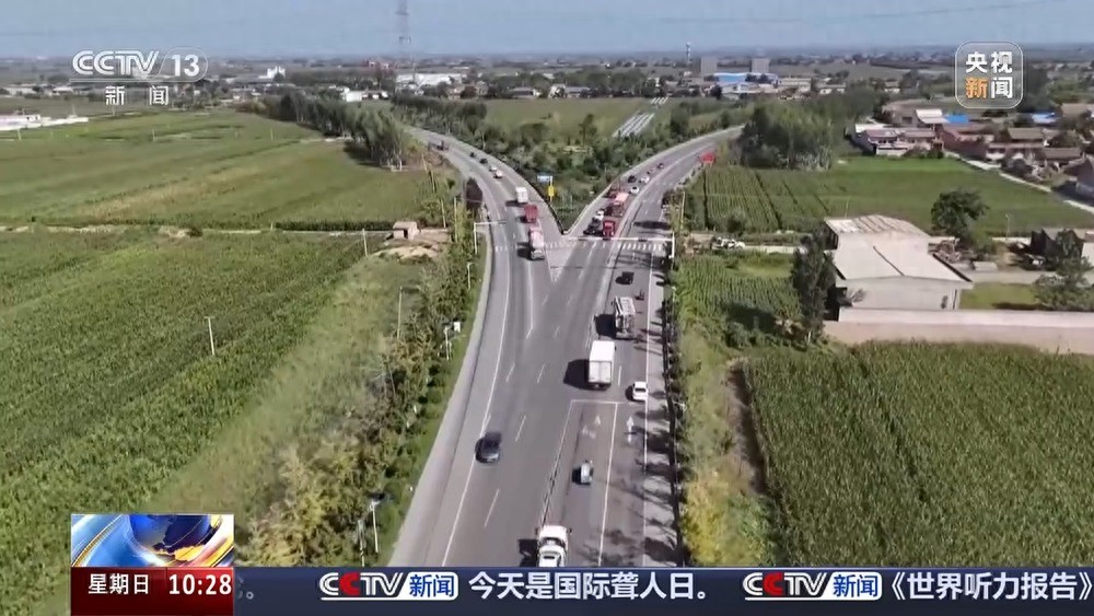 無信號燈路口通行規(guī)則_國慶中秋假期交通安全風(fēng)險(xiǎn)_出行提示