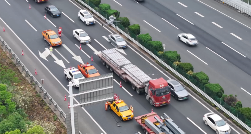 過(guò)渡期結(jié)束違規(guī)處罰_北京市外地過(guò)境重載貨車(chē)限行政策_(dá)限行